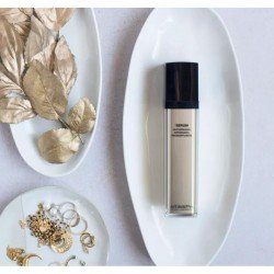 Atashi Sérum Redensificante 50 ml + Contorno de Ojos Antiarrugas 15 ml + Gua Sha Spoon