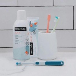 Suavinex Enjuague Bucal Junior Fresa +6 Años 500 ml