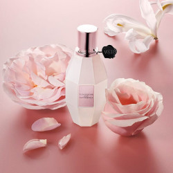 Flowerbomb Dew