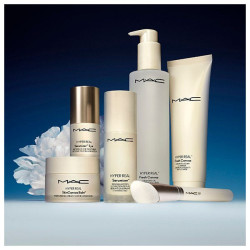 001 Serum + Moisturizer Brush