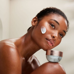 The Ritual Of Namaste Glow Anti-Ageing Day Cream