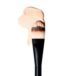 Pro Brush Flat Foundation