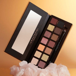 Soft Glam Eyeshadow Palette