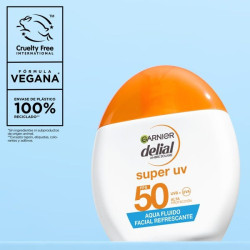 Agua Fluido Facial Refrescante FPS 50 Invisible