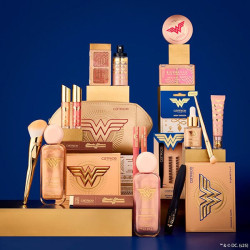 Wonder Woman Shimmer Lip Glaze